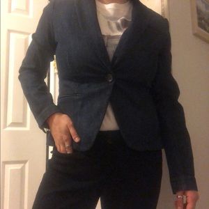 Gorgeous Lucky Brand denim blazer
